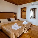 Hotel Kokkino Nero 2*