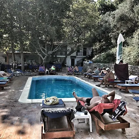 فندق Hotel Kokkino Nero Kókkinon Nerón