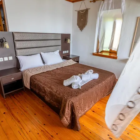 Hotel Kokkino Nero 2*