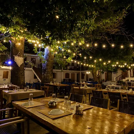 Hotel Kokkino Nero فندق 2*
