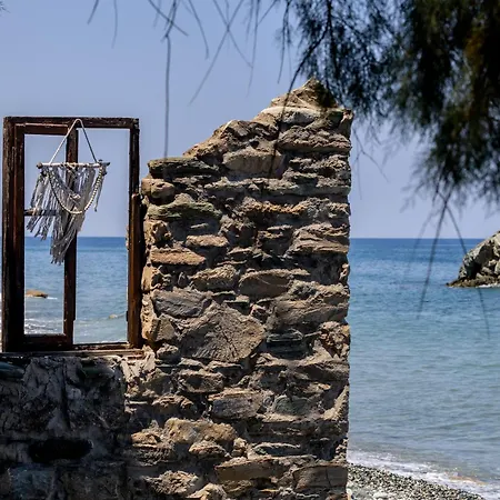 فندق Hotel Kokkino Nero 2*