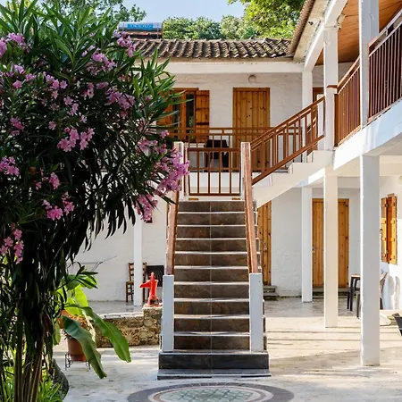 فندق Hotel Kokkino Nero