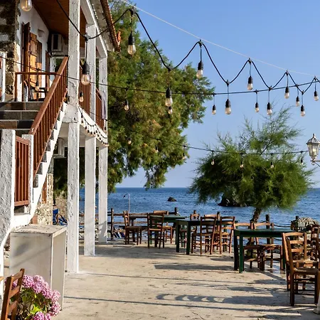 Hotel Kokkino Nero فندق