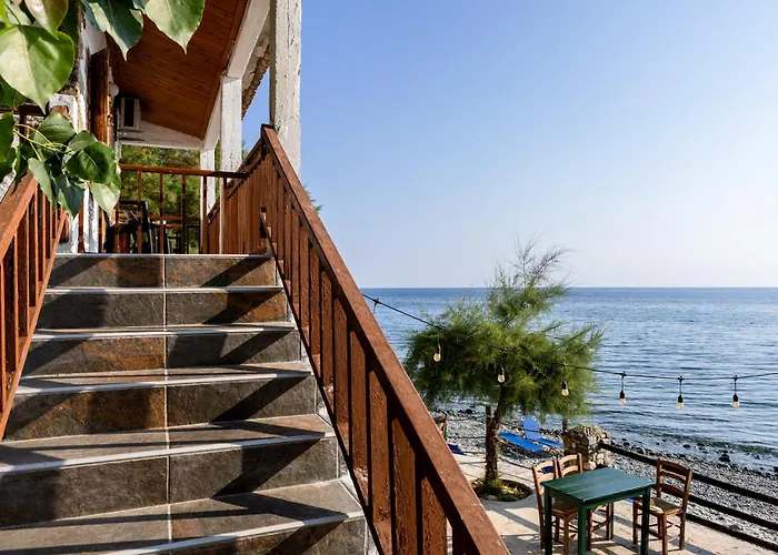 Hotel Kokkino Nero 2*