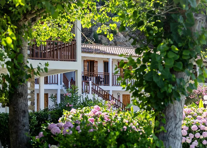 فندق Hotel Kokkino Nero